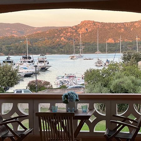 Appartamento Con Vista In Costa Smeralda カンニジョネ エクステリア 写真